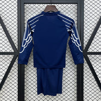 Maillot à manches longues et short PSG Jordan Fourth 24/25 pour enfant - avec des chaussettes