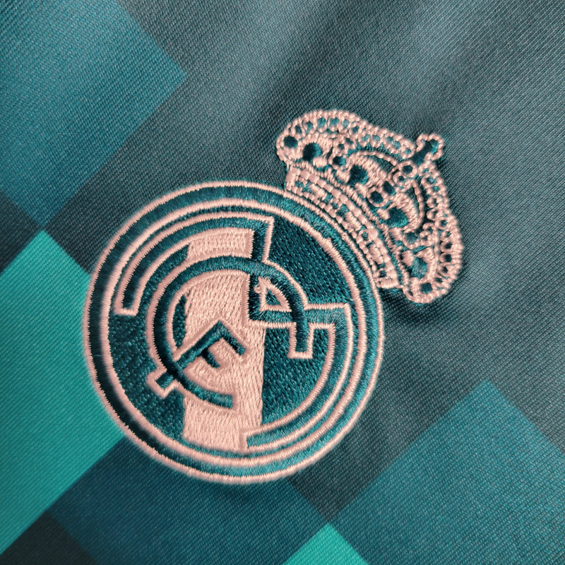 Maillot Rétro Manches Longues Real Madrid 2017/18 - Avec Patch
